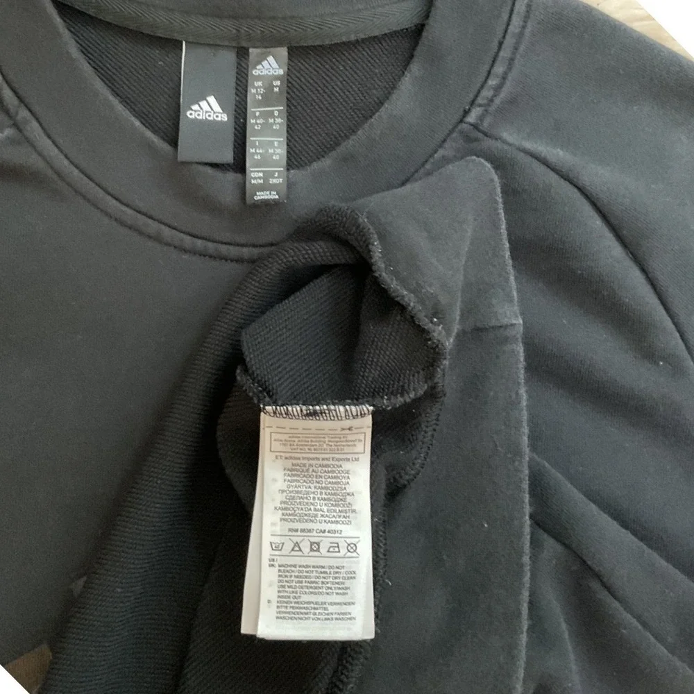 Adidas Mens Black Graphic Logo Raglan Crewneck Sweatshirt Medium RN 88387